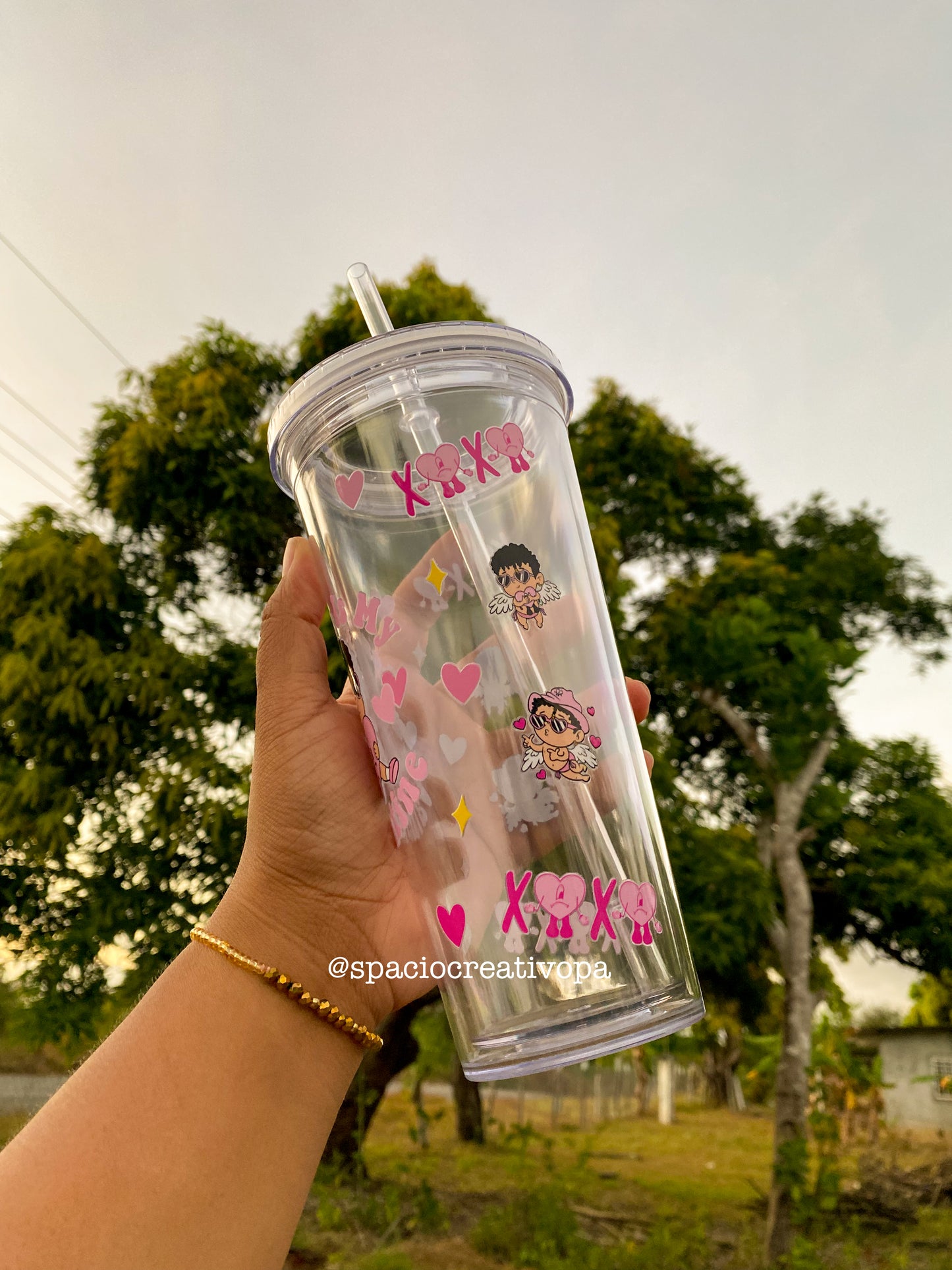 VASO DE BAD BUNNY - COLECCIÓN SAN VALENTÍN (ROSADO)