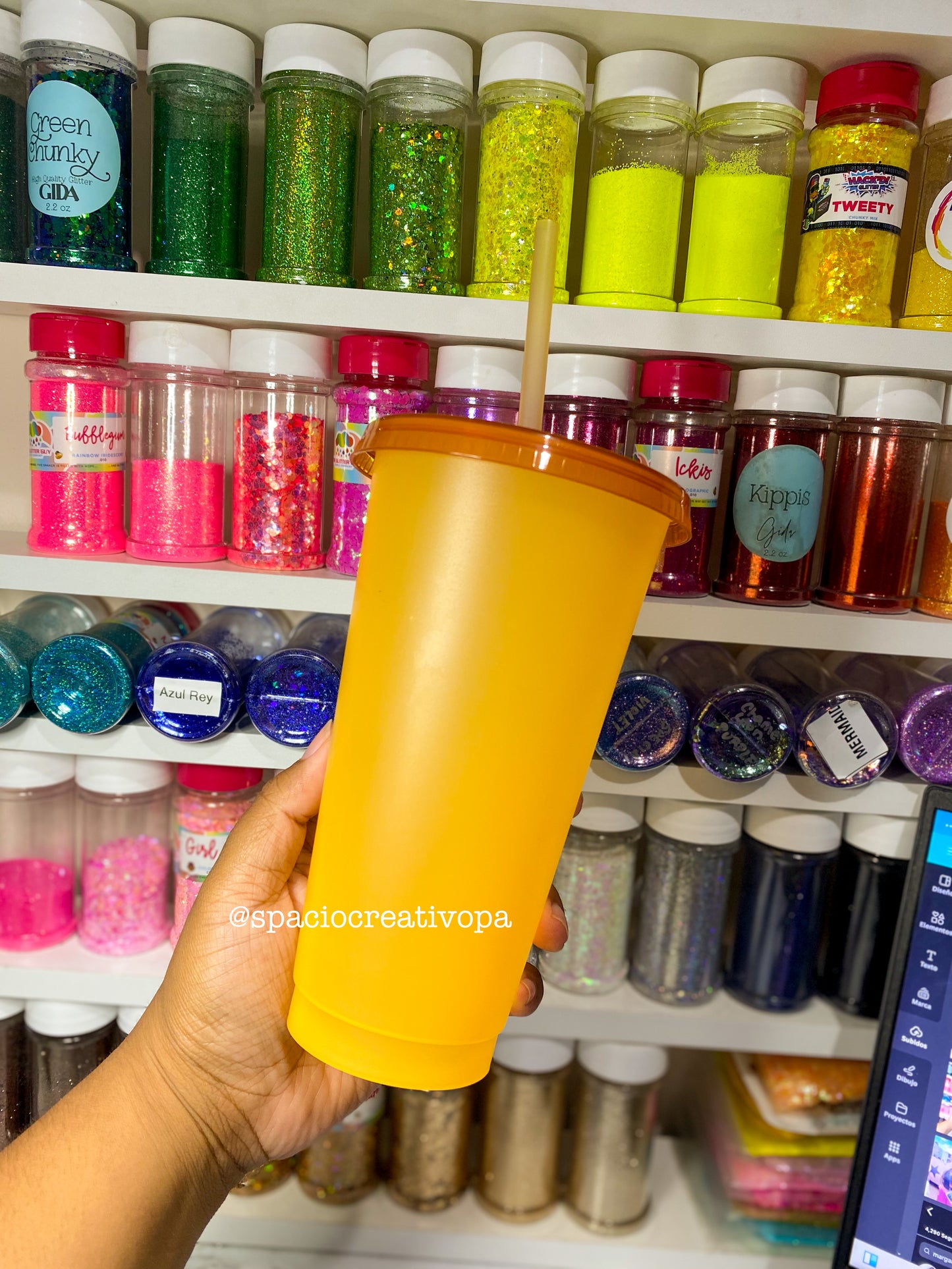 VASO PLÁSTICO 24oz (CAMBIA DE COLOR)