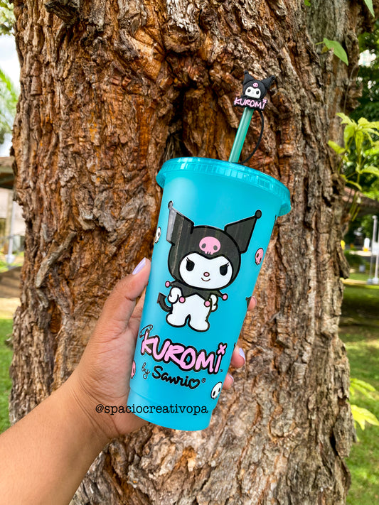 VASO PLÁSTICO 24oz - KUROMI (CAMBIA DE COLOR)