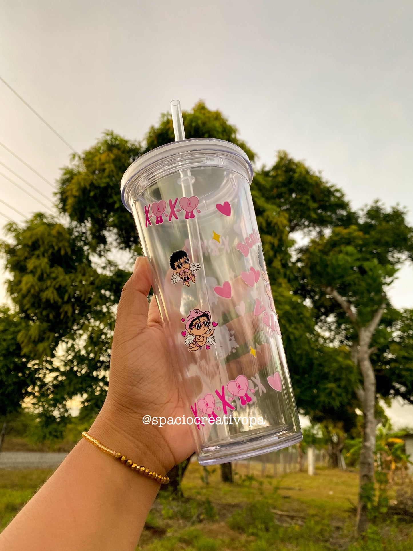 VASO DE BAD BUNNY - COLECCIÓN SAN VALENTÍN (ROSADO)