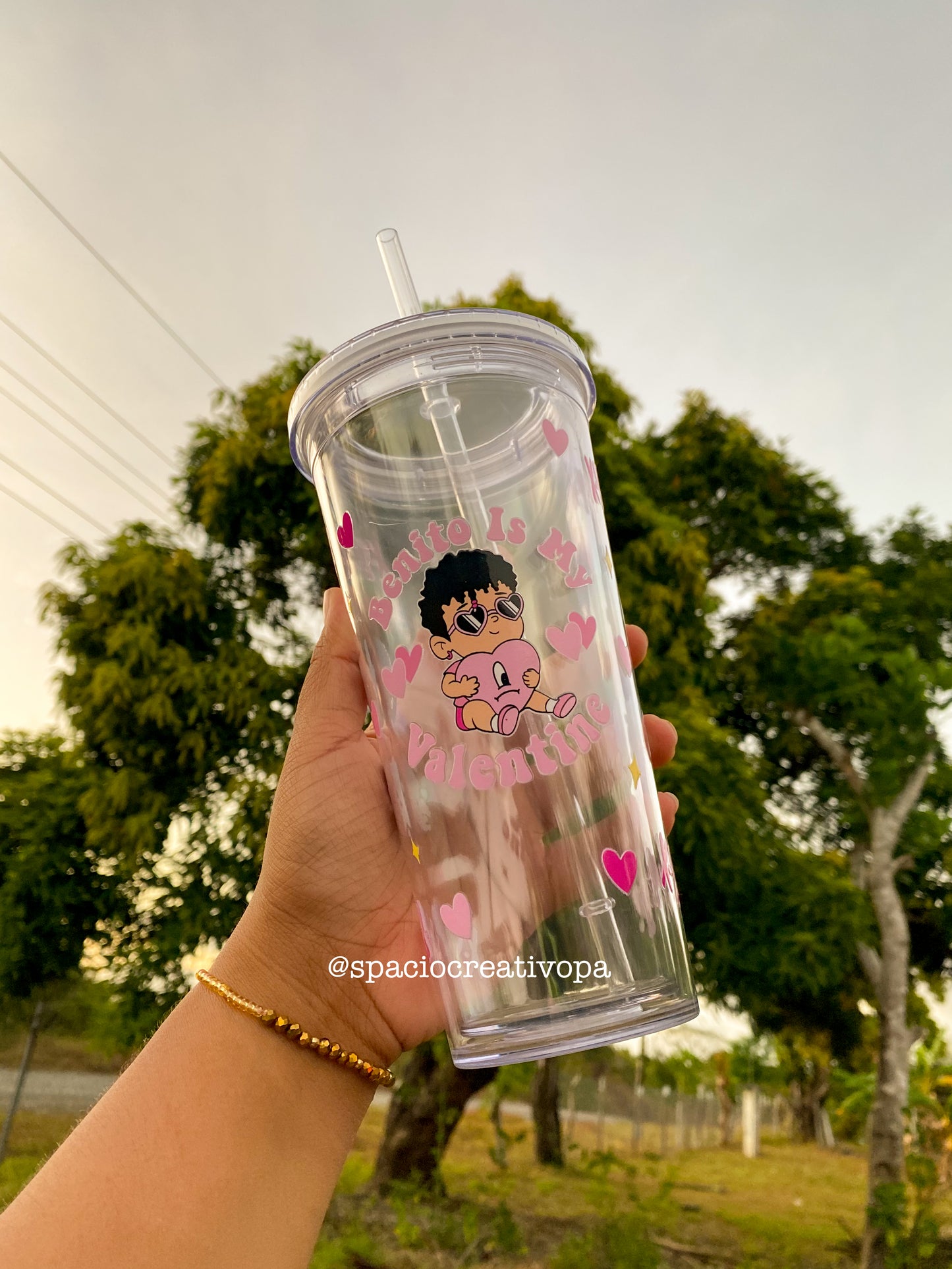 VASO DE BAD BUNNY - COLECCIÓN SAN VALENTÍN (ROSADO)